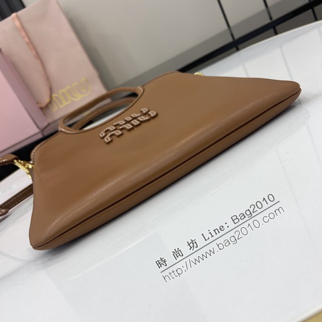 MIU MIU專櫃繆繆最新款迷你托特包手提包 jh2734型號：5BA281